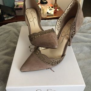 Grey Jessica Simpson heals (New)